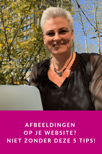 Helen achter computer - blog Afbeeldingen op je website? Niet onder deze 5 tips!