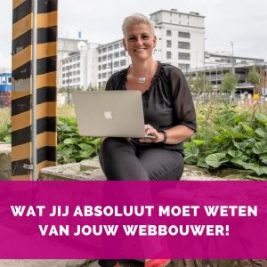 Helen van Rijn werkend op Macbook op Strijp-S - Blog HelenHelpt